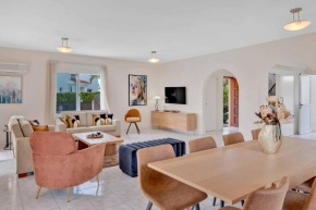 Phaedrus Living: Coral Bay Luxury Villa
